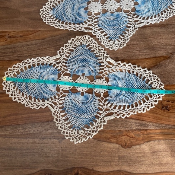 Vintage Set of two Variegated Blue White Crochet Lace Doilies Hand Crafted - Picture 5 of 7